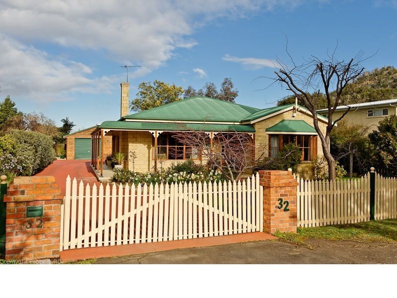 32 Seabrook Street, Seven Mile Beach TAS 7170