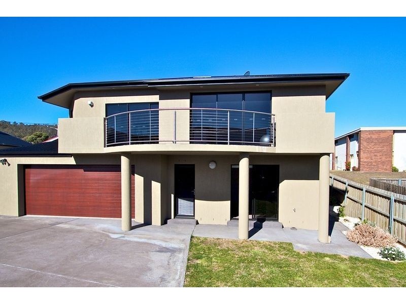 2/275 Clarence Street, Howrah TAS 7018