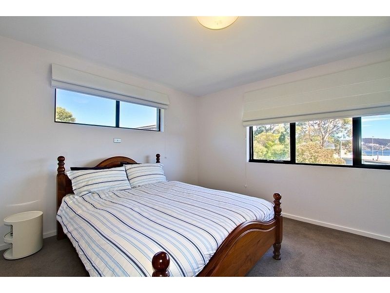 2/275 Clarence Street, Howrah TAS 7018