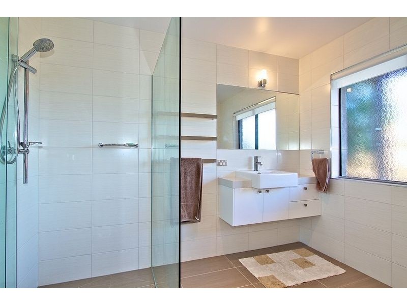 2/275 Clarence Street, Howrah TAS 7018