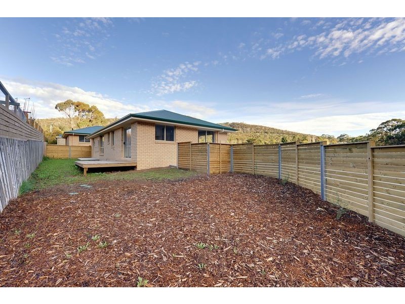 2/946 Cambridge Road, Cambridge TAS 7170