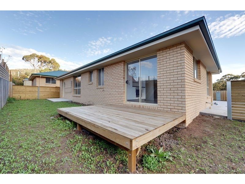 2/946 Cambridge Road, Cambridge TAS 7170