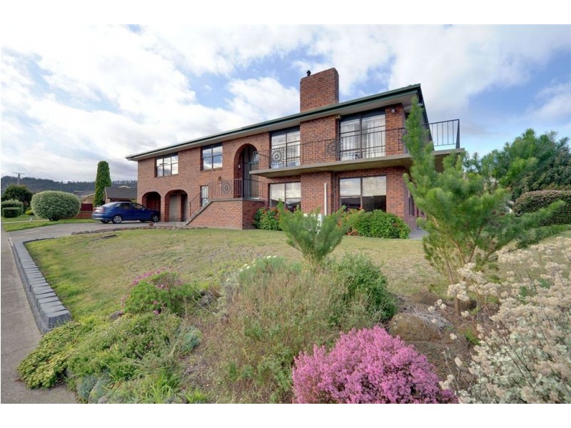 19 Salacia Avenue, Howrah TAS 7018