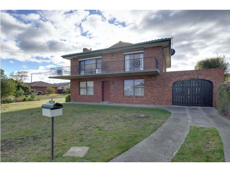 19 Salacia Avenue, Howrah TAS 7018