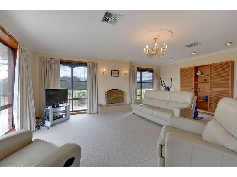 19 Salacia Avenue, Howrah TAS 7018