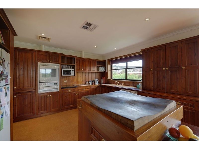 19 Salacia Avenue, Howrah TAS 7018