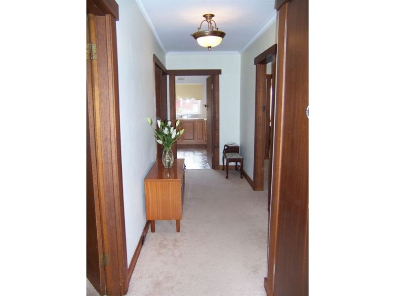245 East Derwent Highway, Lindisfarne TAS 7015