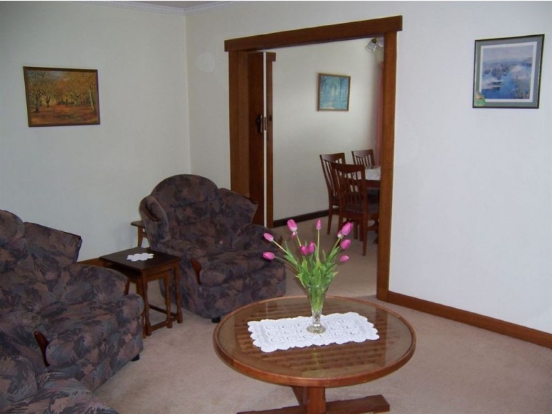 245 East Derwent Highway, Lindisfarne TAS 7015