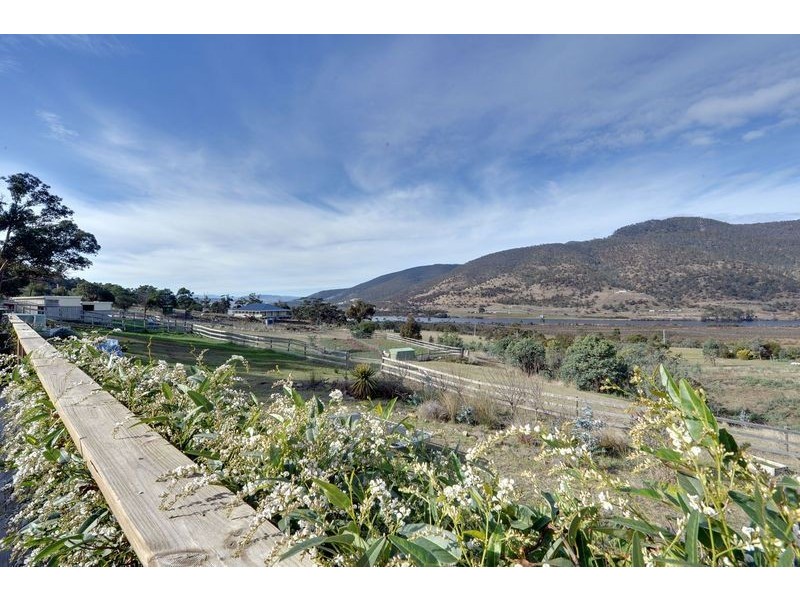 28 Pegasus Drive, Dromedary TAS 7030
