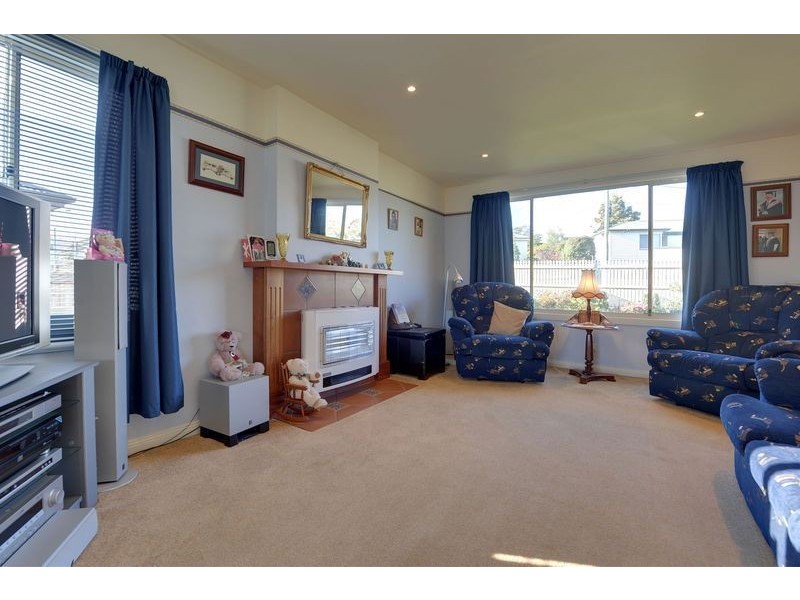 52 Bass Street, Warrane TAS 7018