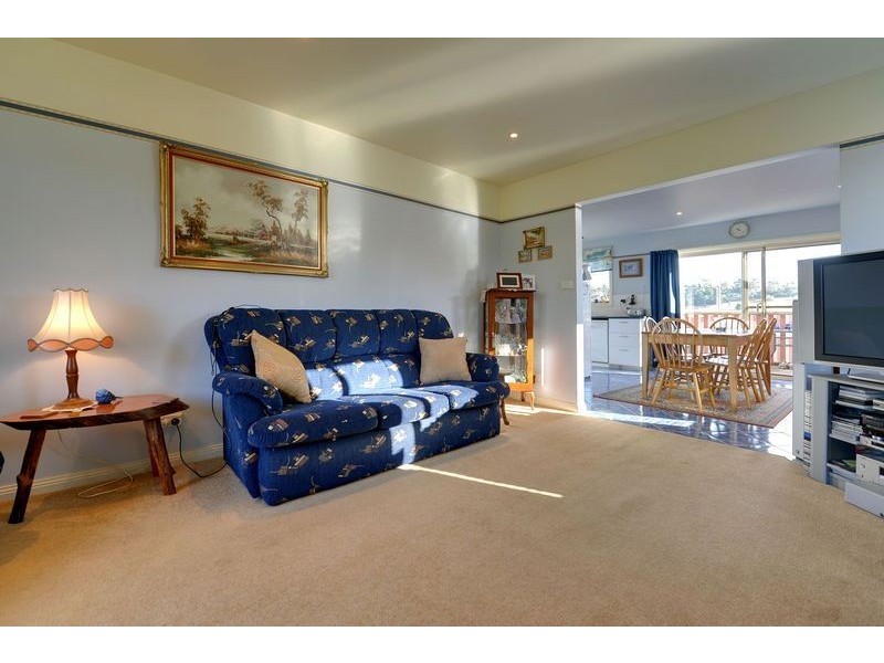 52 Bass Street, Warrane TAS 7018