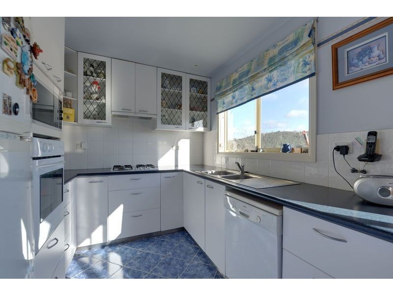 52 Bass Street, Warrane TAS 7018