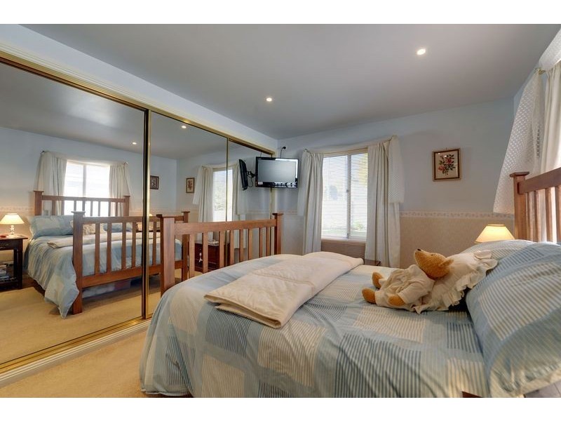 52 Bass Street, Warrane TAS 7018