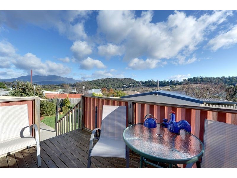 52 Bass Street, Warrane TAS 7018