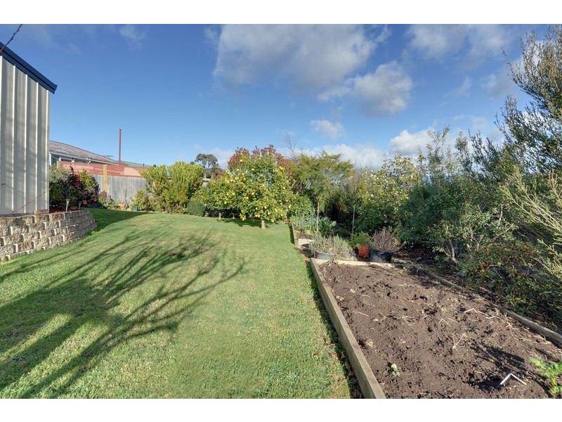52 Bass Street, Warrane TAS 7018