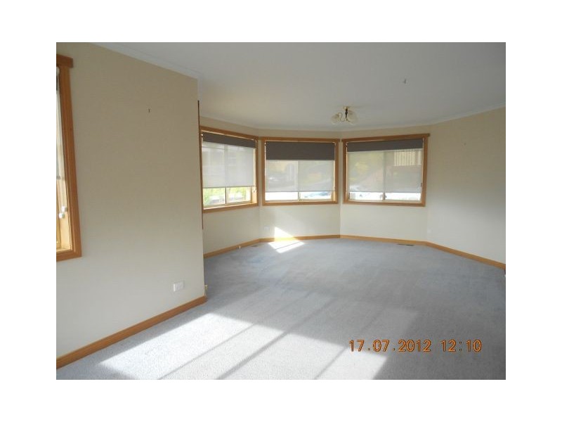 1/32 Ruth Drive, Lenah Valley TAS 7008