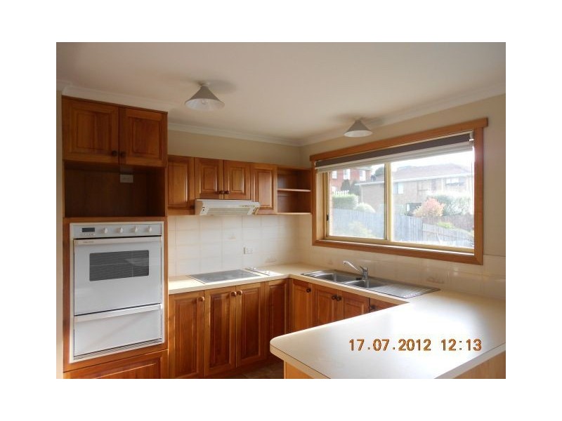 1/32 Ruth Drive, Lenah Valley TAS 7008