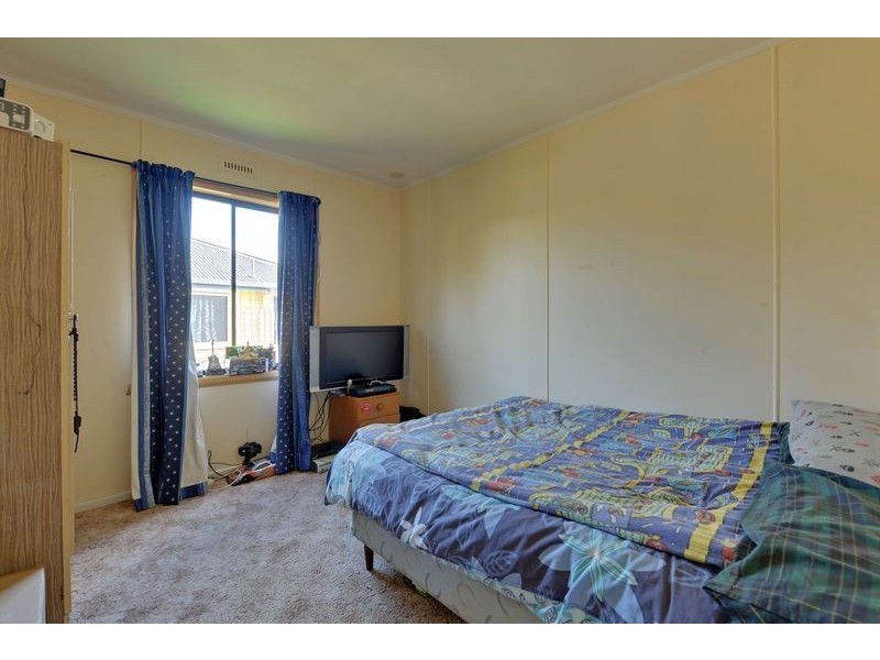 252 Cambridge Road, Warrane TAS 7018