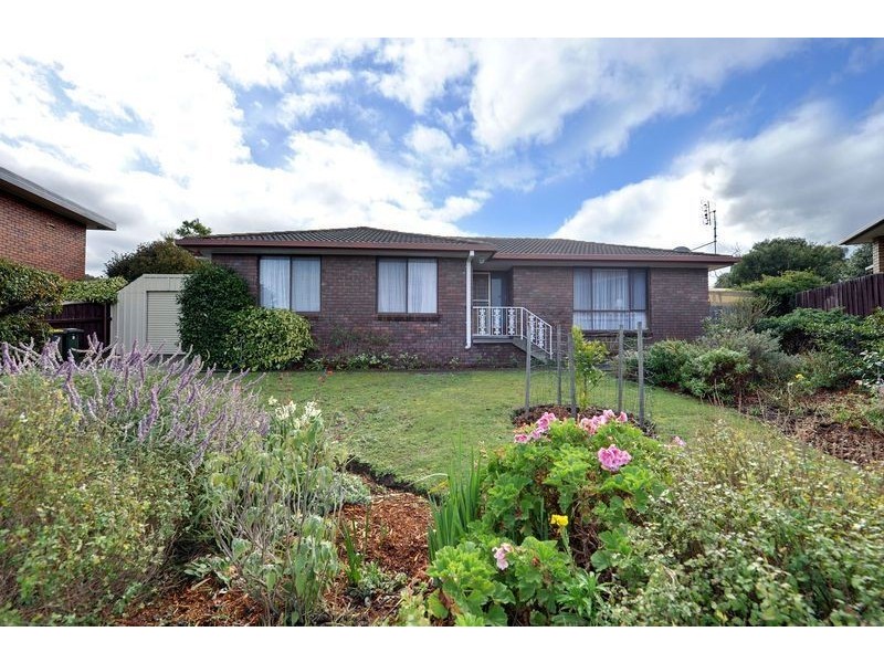 14 Tulloch Court, Lindisfarne TAS 7015
