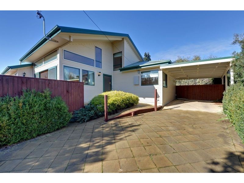 17d Amundsen Crescent, Warrane TAS 7018