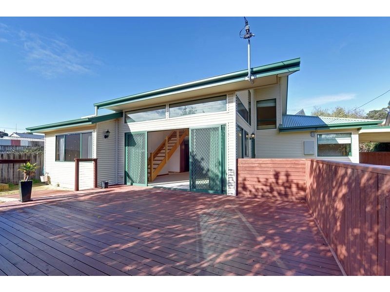 17d Amundsen Crescent, Warrane TAS 7018