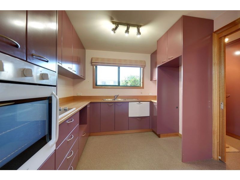 17d Amundsen Crescent, Warrane TAS 7018