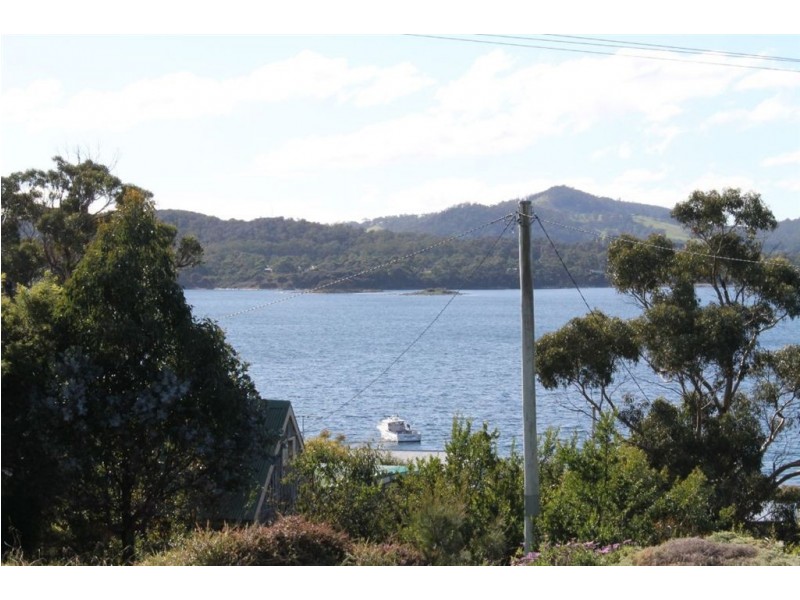 3 Free Street, White Beach TAS 7184