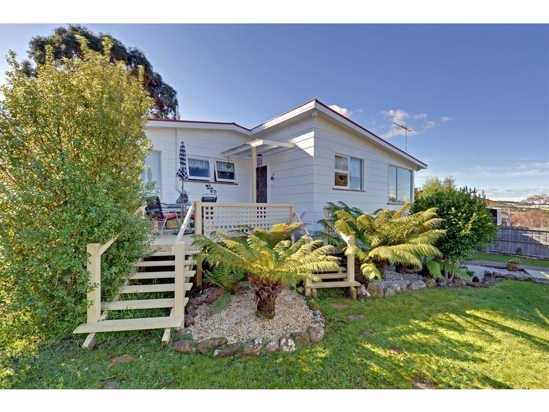 20 Duntroon Drive, Rokeby TAS 7019