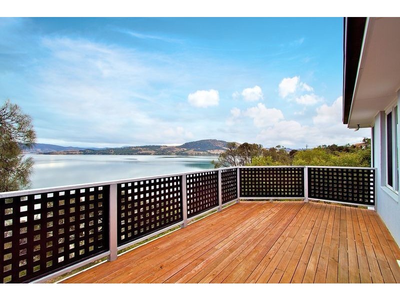 2/70 Penna Road, Midway Point TAS 7171