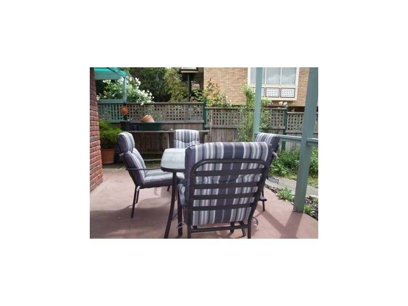 Unit 1/18 Excalibur Place, Lindisfarne TAS 7015