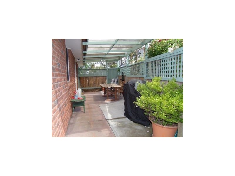 Unit 1/18 Excalibur Place, Lindisfarne TAS 7015