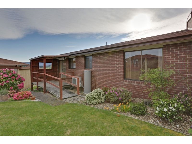 59 Village Drive, Kingston TAS 7050