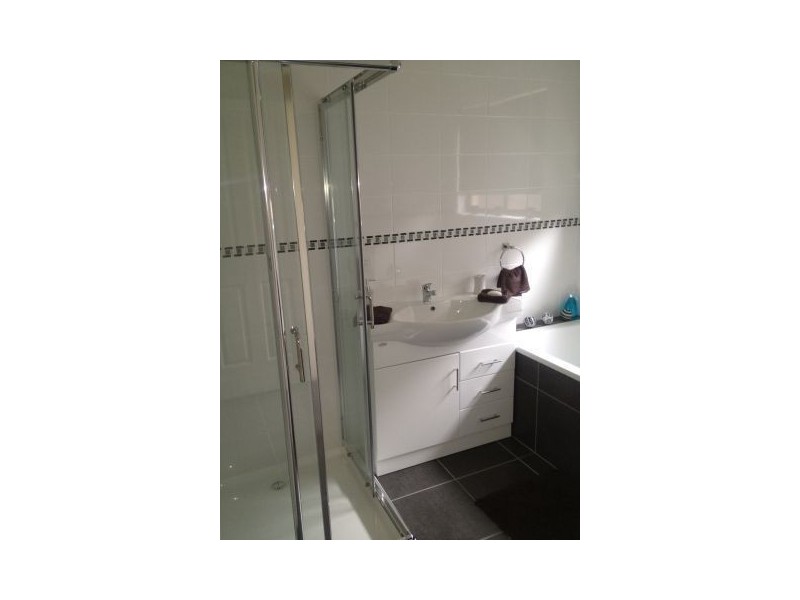 28b Main Road, Claremont TAS 7011