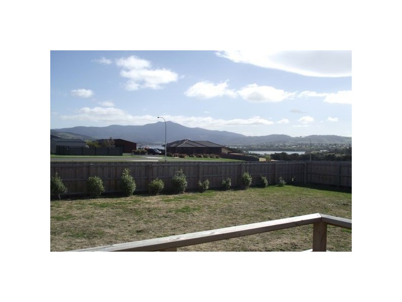 15 Riviera Drive, Old Beach TAS 7017
