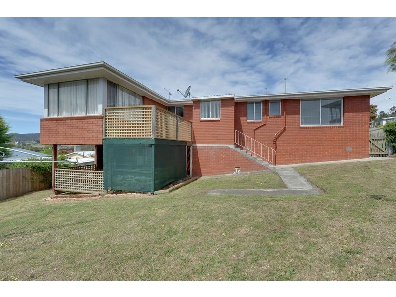 96 Binalong Road, Mornington TAS 7018