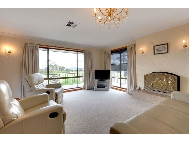 19 Salacia Avenue, Howrah TAS 7018