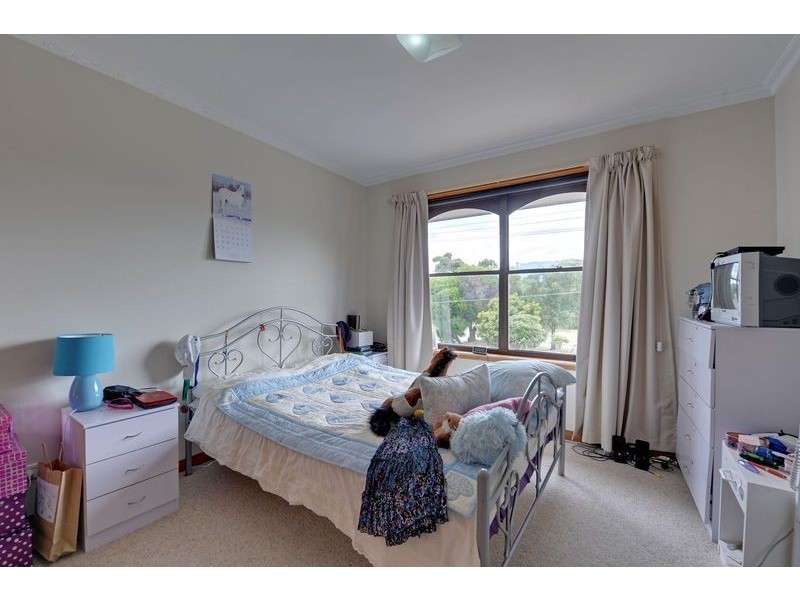 19 Salacia Avenue, Howrah TAS 7018