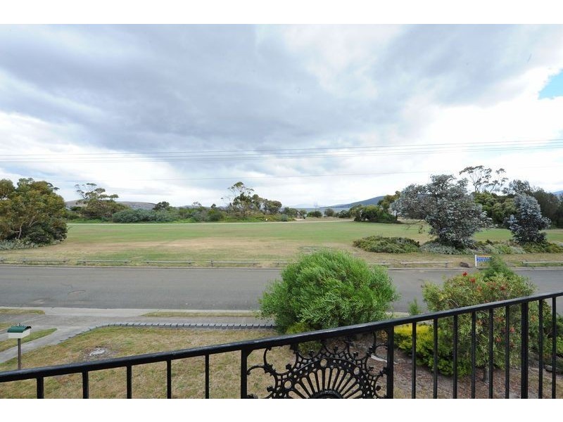 19 Salacia Avenue, Howrah TAS 7018