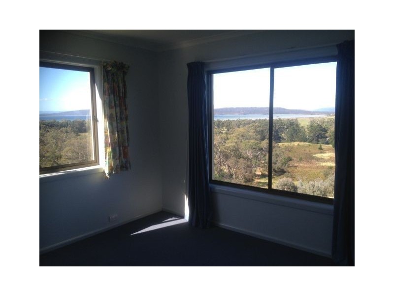 83 Roaring Beach Road, South Arm TAS 7022