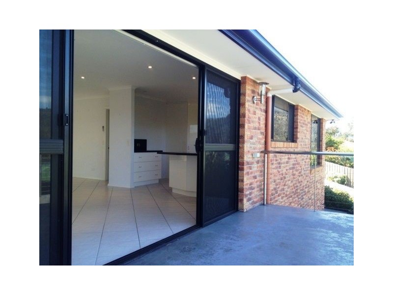 8 Wassell Place, Lindisfarne TAS 7015