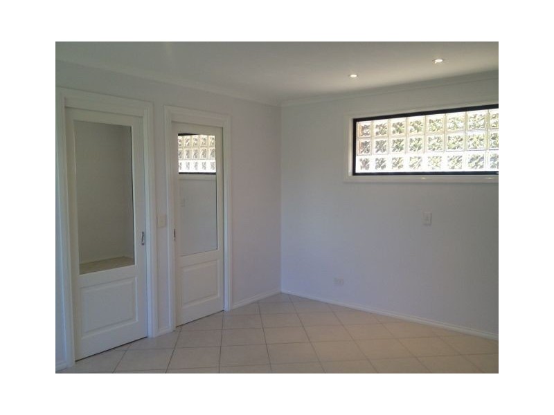 8 Wassell Place, Lindisfarne TAS 7015