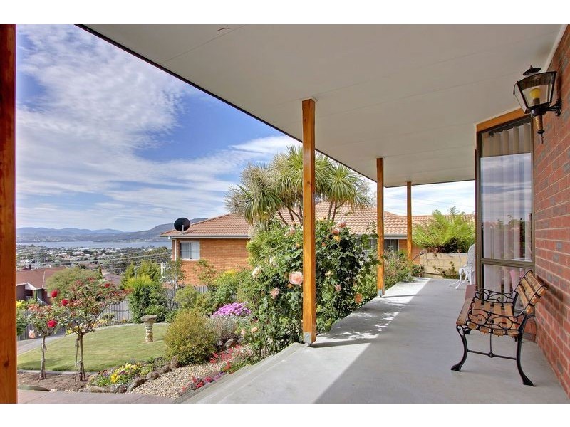 24 Bosco Drive, Glenorchy TAS 7010