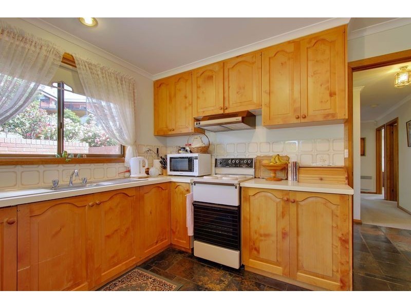 24 Bosco Drive, Glenorchy TAS 7010