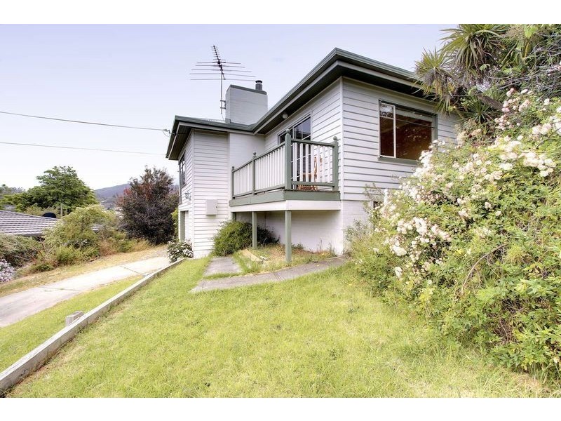 51 Loatta Road, Rose Bay TAS 7015