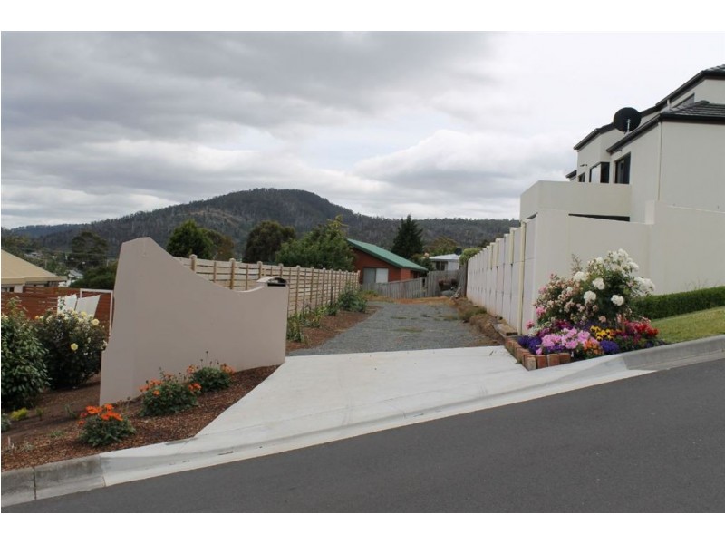 5 Paige Court, Warrane TAS 7018