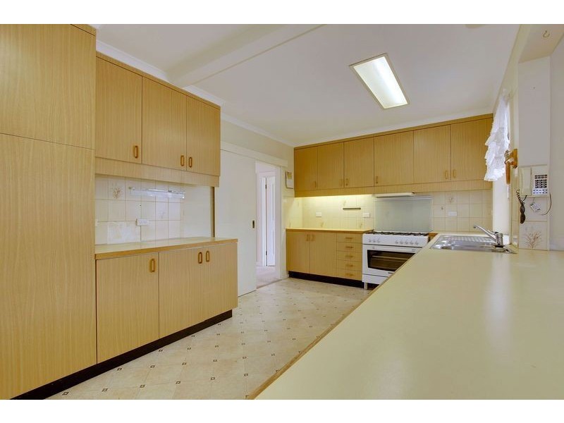 46 Esplanade, Lindisfarne TAS 7015