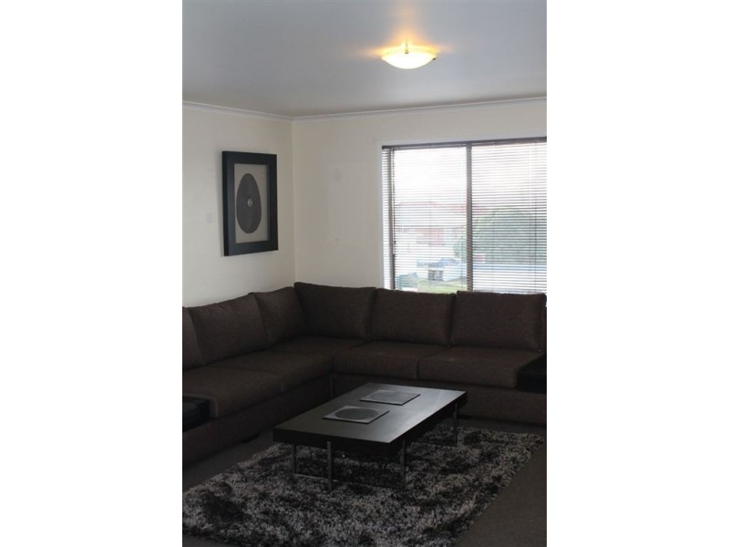 1/8 Paringa Road, Glenorchy TAS 7010