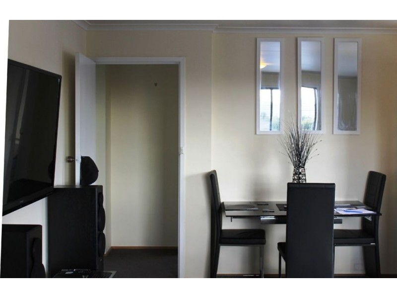 1/8 Paringa Road, Glenorchy TAS 7010