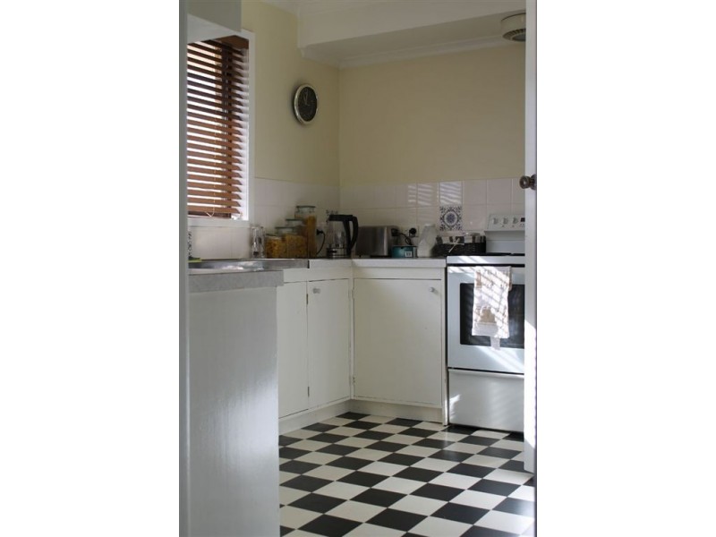 1/8 Paringa Road, Glenorchy TAS 7010