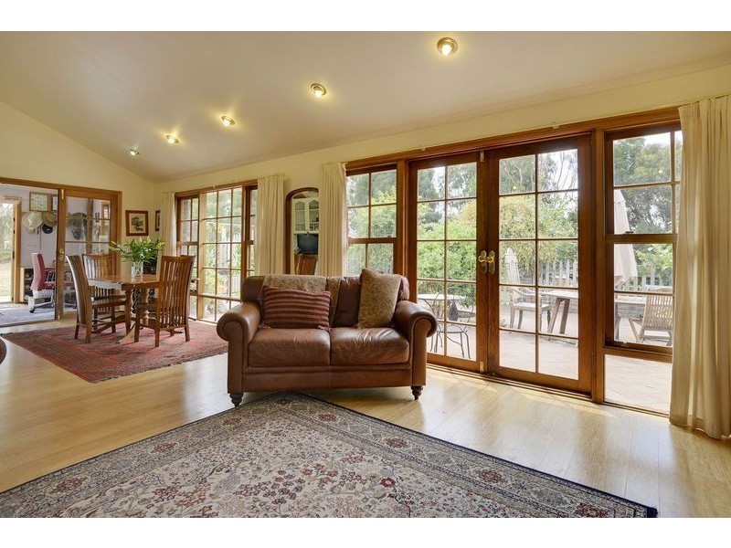 137 Seven Mile Beach Road, Seven Mile Beach TAS 7170